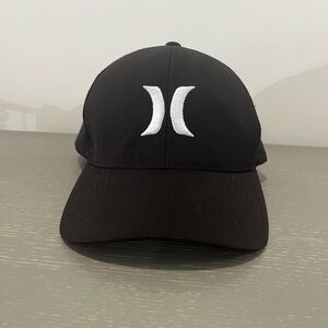 Hurley Mens Black SnapBack Hat NWOT